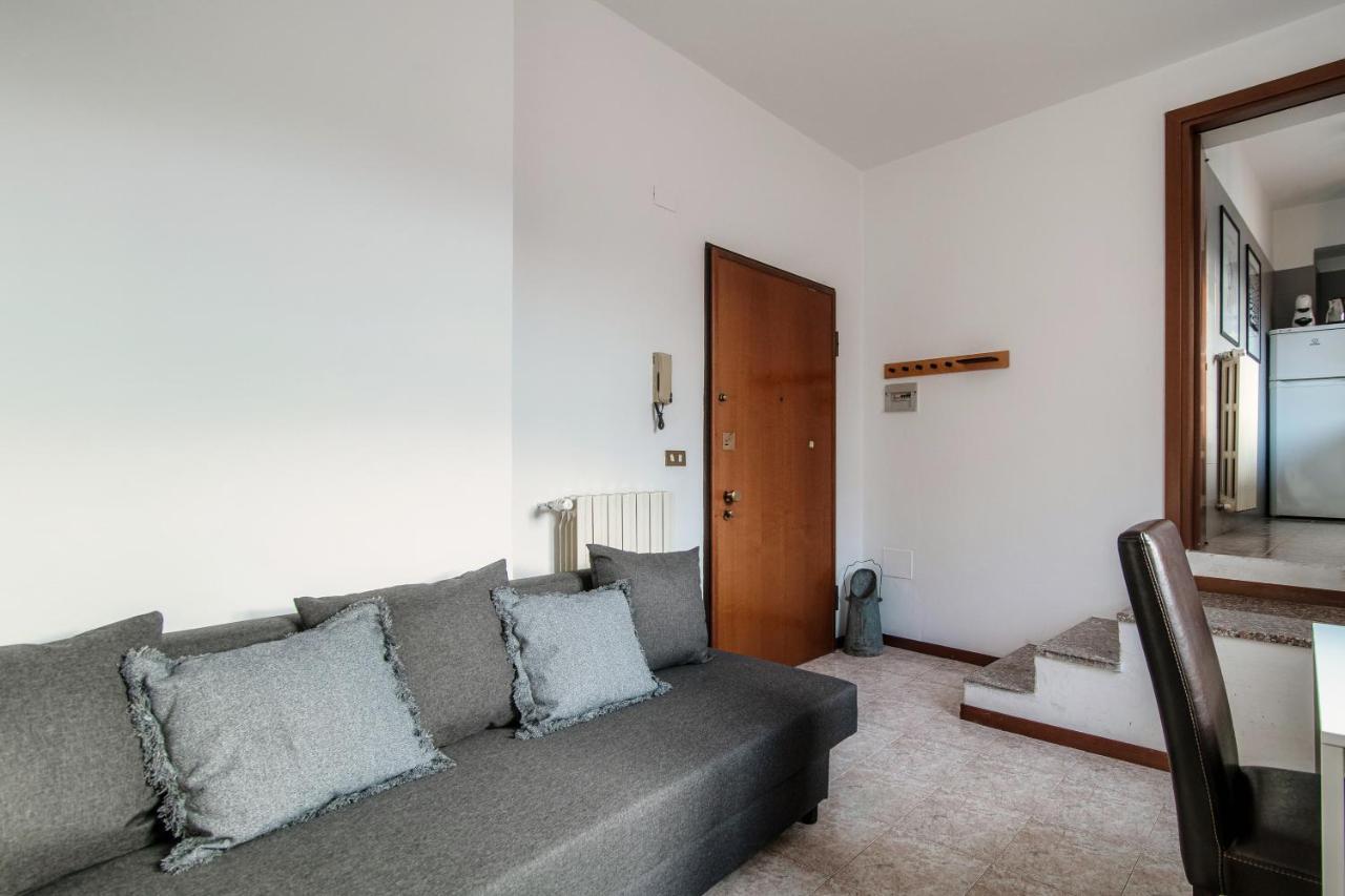 Apartment Piazza Roma By Quokka 360 - Historic Flat In The Centre Of Como Dış mekan fotoğraf
