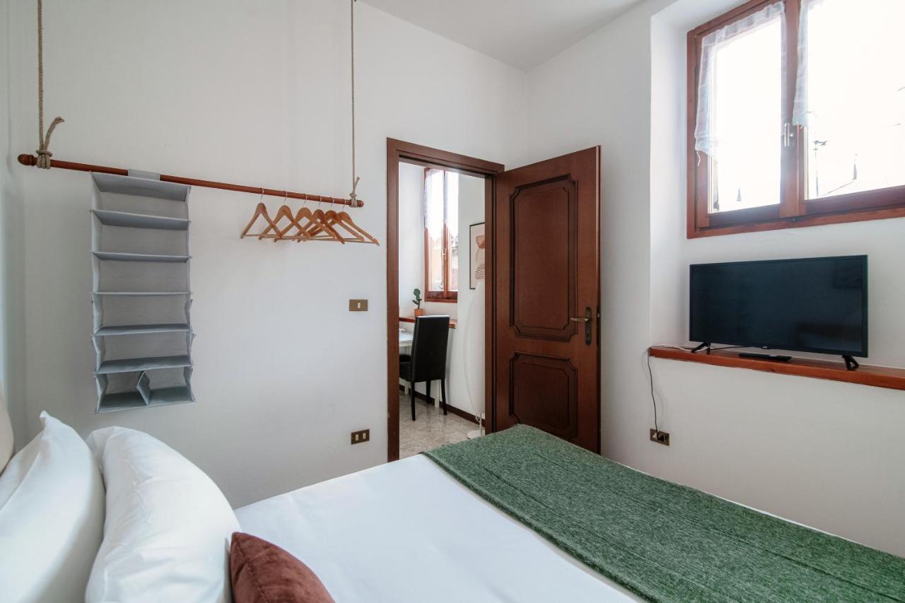 Apartment Piazza Roma By Quokka 360 - Historic Flat In The Centre Of Como Dış mekan fotoğraf