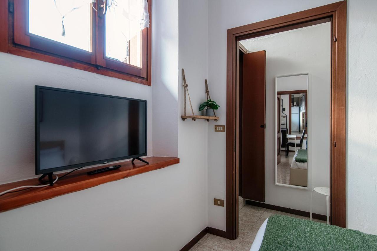 Apartment Piazza Roma By Quokka 360 - Historic Flat In The Centre Of Como Dış mekan fotoğraf